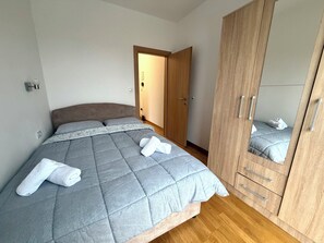 1 bedroom, in-room safe, iron/ironing board, free WiFi - Zenith Apartment -  Beach & Private Parking (Bijela)