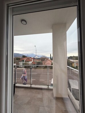 Interior - Zenith Apartment -  Beach & Private Parking (Bijela)
