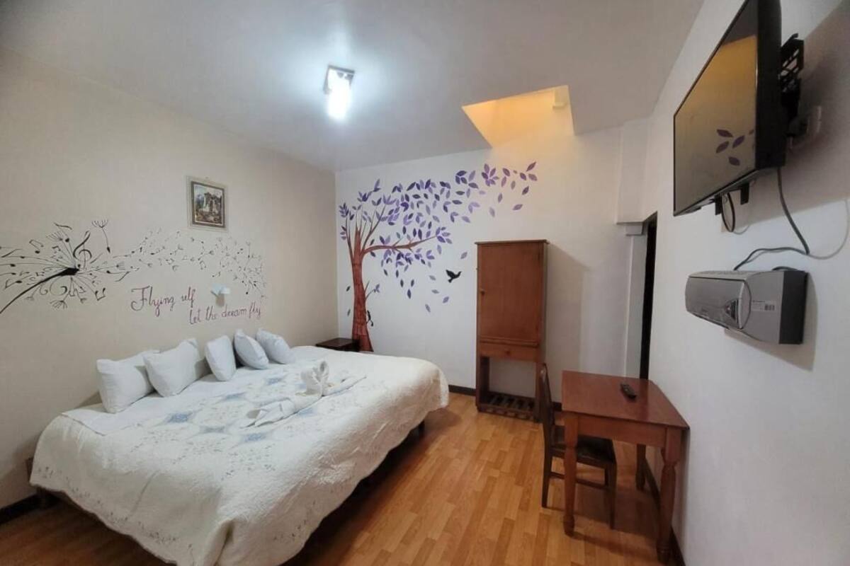 Soundproofing, free WiFi