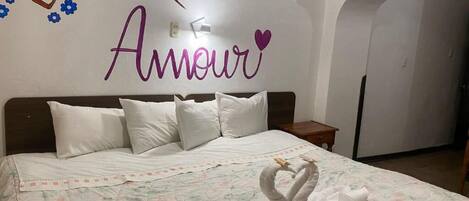 Habitación doble, 1 cama King size | Insonorización y wifi gratis