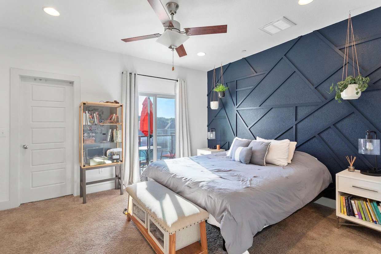 3 habitaciones, escritorio, tabla de planchar con plancha y wifi 