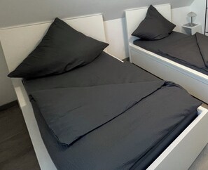 1 Schlafzimmer, Bügeleisen/Bügelbrett, kostenloses WLAN, Bettwäsche