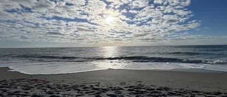 Beach nearby, beach towels