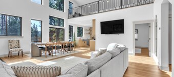 Spacious  newly built 4bdr+Loft house in quaint Soda Springs with AC