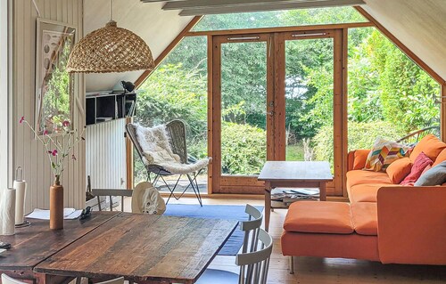 Cozy home in Grevinge with WiFi