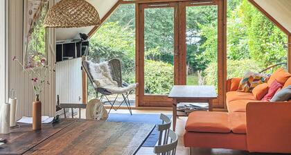 Cozy home in Grevinge with WiFi