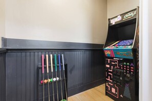 Game room - City View Home with HotTub, Rooftop, Arcade Game, and Parking (Nashville)