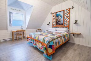 1 slaapkamer, een strijkplank/strijkijzer, wifi, beddengoed