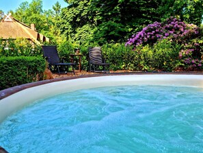 Outdoor spa tub - Luxuszeit zu Zweit by Interhome (Rotenburg)