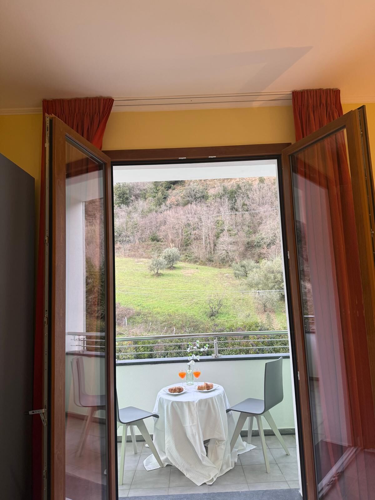 Superior Double Room, Balcony | Dining