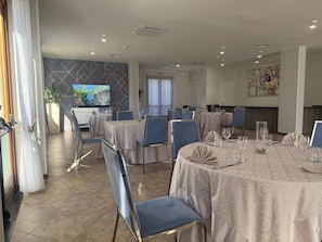 Dining - HOTEL PICCOLO PARADISO  (Latronico)