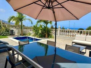 Outdoor dining - Villa Trevina (with private pool) (El Durazno)