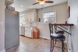 Fridge, microwave, oven, stovetop - Hocking Hills Hot Tub Cabin | 5 Min to Lake Logan (Rockbridge)