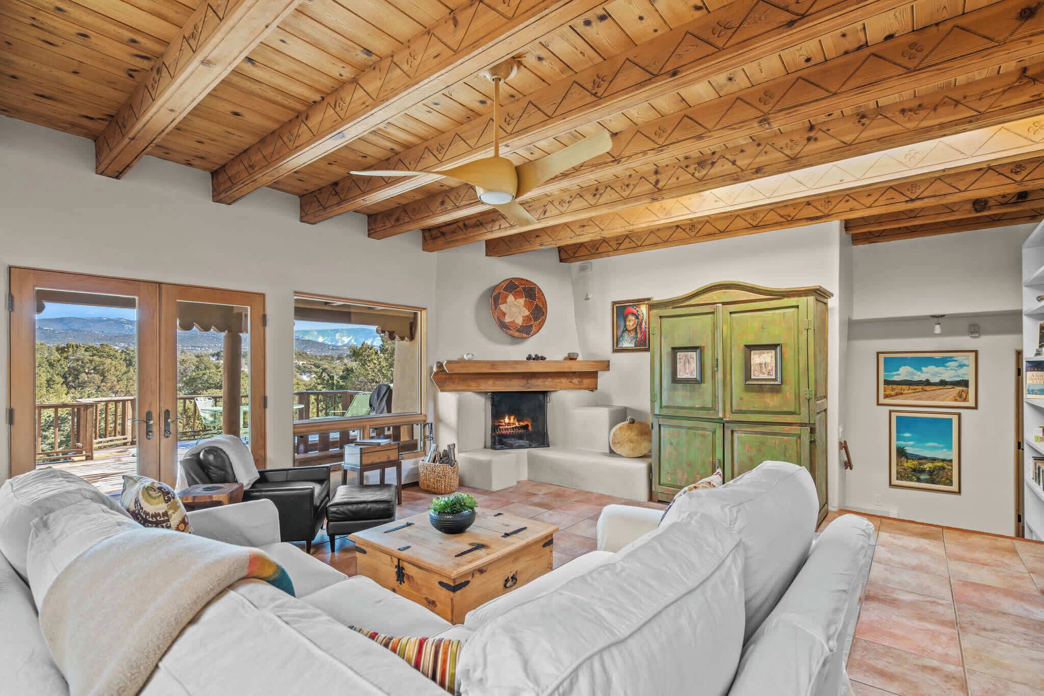 TV, fireplace, offices