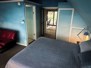 1 sovrum och strykjärn/strykbräda