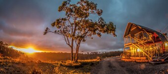 Breathtaking Blue Mountains views from a spacious apartment with a large balcony