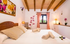 4 bedrooms, travel cot, free WiFi - Holiday home Finca Ses Tanques (Algaida)