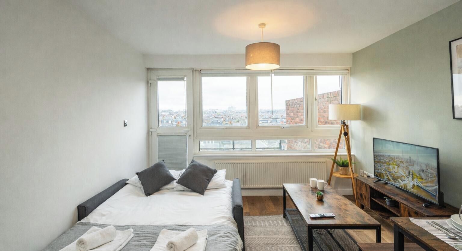 2 chambres, fer et planche à repasser, Wi-Fi, draps fournis