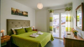 2 bedrooms, iron/ironing board, WiFi (free), bed sheets