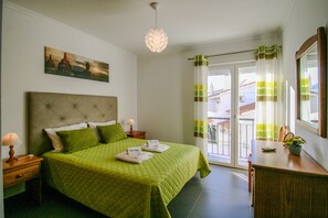 2 bedrooms, iron/ironing board, free WiFi, bed sheets - FLH Vila Real Santo António Colourful Apartment (Vila Real de Santo António)