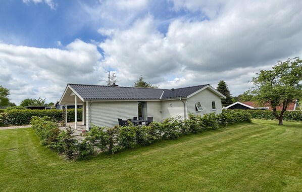 Exterior - 3 bedroom awesome home in Hejls (Hejls)