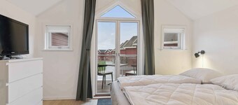 Holiday apartment with sea view