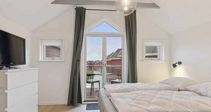 Holiday apartment with sea view