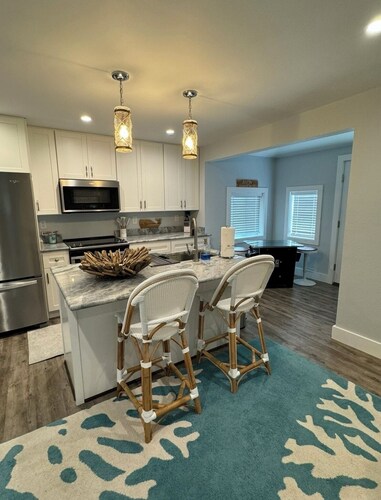 Lime Action-3-bedroom cottage in serene Avon