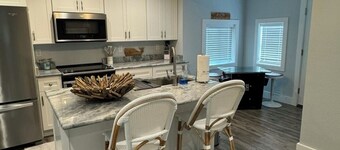 Lime Action-3-bedroom cottage in serene Avon