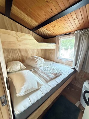 4 bedrooms, free WiFi - Newly renovated holiday home by the fjord (Jægerspris)