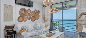 Front beach Charming apartments 2-bedroom apartment in Cabo Rojo