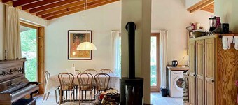 Architect-designed oasis in the Mols landscape