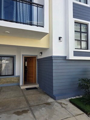 Exterior detail - Downtown Sosúa Townhouse (Sosua)