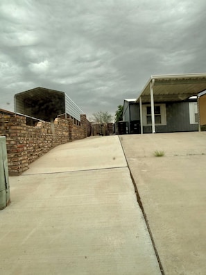 Enceinte de lâhĂ©bergement