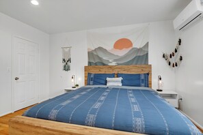 5 slaapkamers, een strijkplank/strijkijzer, wifi, beddengoed