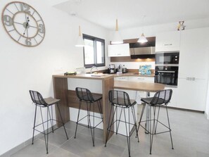 Kühlschrank, Ofen, Geschirrspüler, Toaster