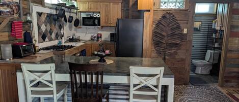 電子レンジ、コンロ