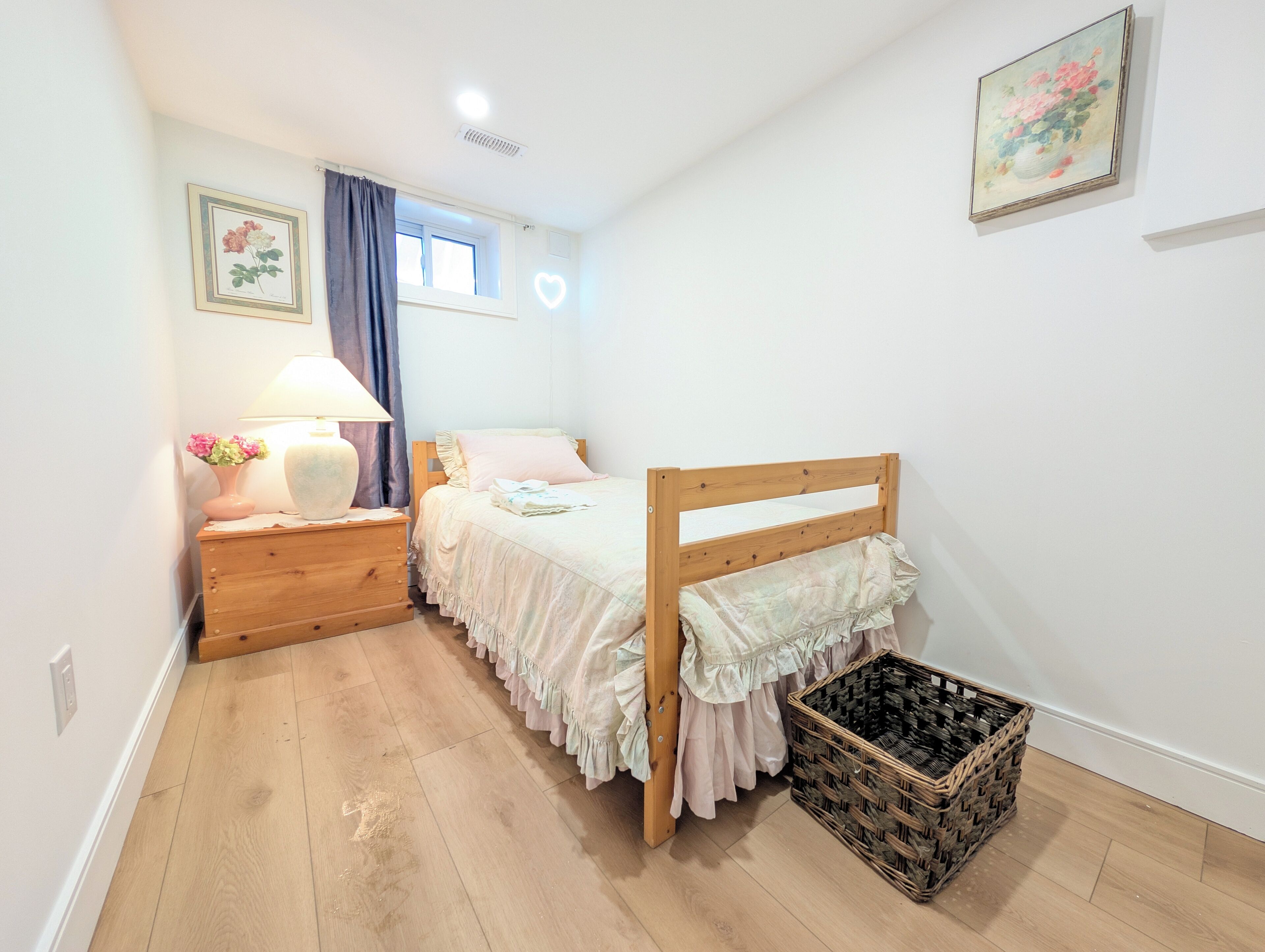 2 makuuhuonetta, ilmainen Wi-Fi, vuodevaatteet