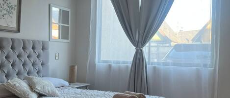 2 makuuhuonetta, silitysrauta/-lauta, Wi-Fi, vuodevaatteet