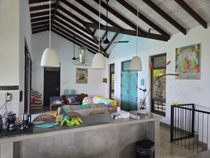 Lobby - Peacock Beach Side Villa (Matara)