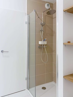 Bathroom - Carnac – 2-bedroom apartment – 58 sqm - WIFI (CARNAC)