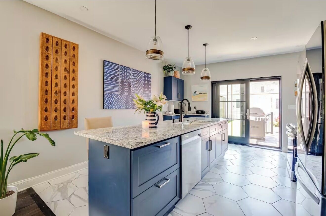 雪櫃、微波爐、焗爐、爐具