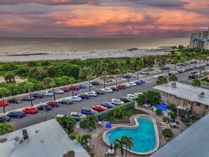 Pool - Sunset and Sunrise - With Pool next to Beach! (St. Pete Beach)