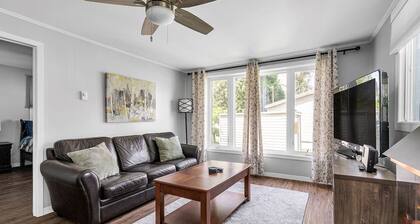 Cottages at Penny's Cove
The Creekside Cabin - Cottage #3