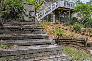Exterior detail - Barefoot at North Avoca – Elevated Coastal Escape (North Avoca)