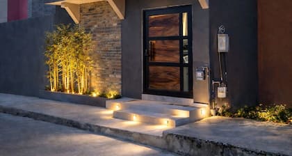 Industrial style loft 5 min from downtown Tampico