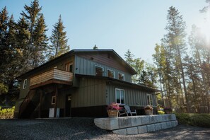 Exterior - In-Town Homer Hideaway 3BR/2BA (Homer)