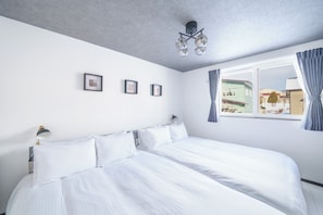 Appartement | Fer et planche à repasser, accès au Wi-Fi (inclus), literie fournie