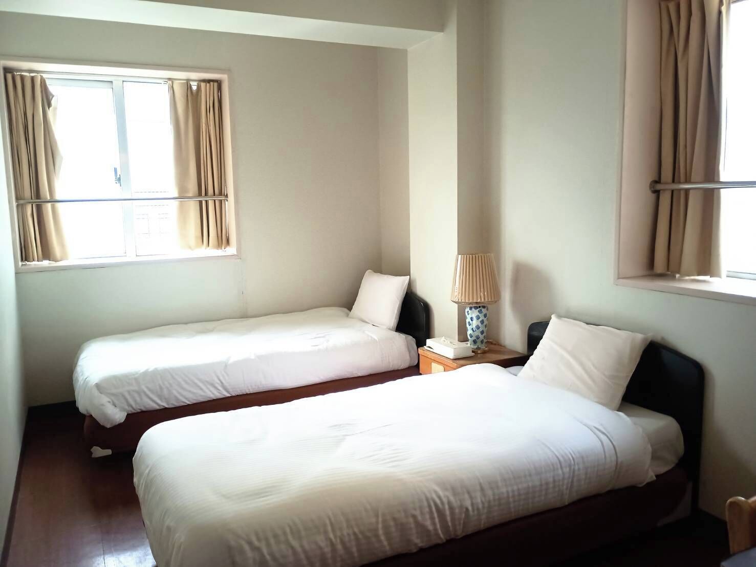 Standard Twin Room | Free WiFi