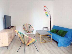 TV - AS26946 - Ground floor apartment (P2) 20m from the beach with parking (LE GRAU DU ROI)